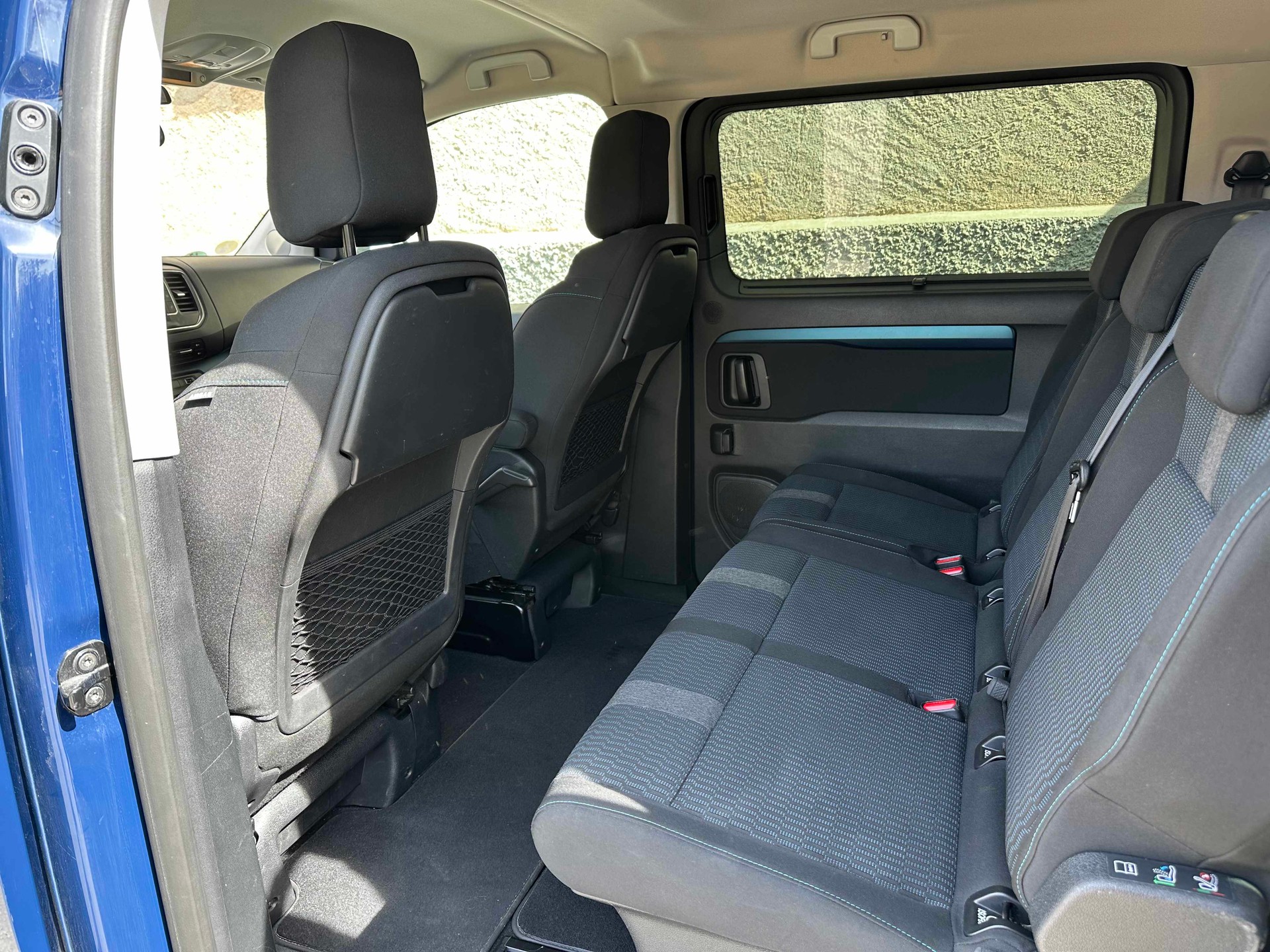 PEUGEOT 2.0 BlueHDi 180 Active S/S-image-3
