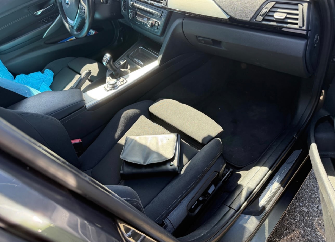 BMW 328i Luxury Line-image-4