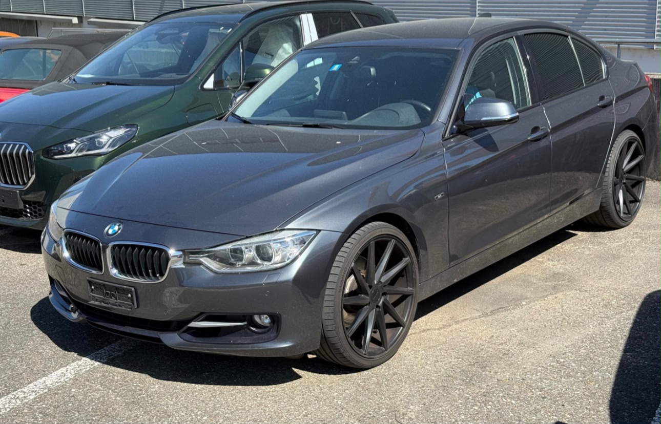 BMW 328i Luxury Line-image-0
