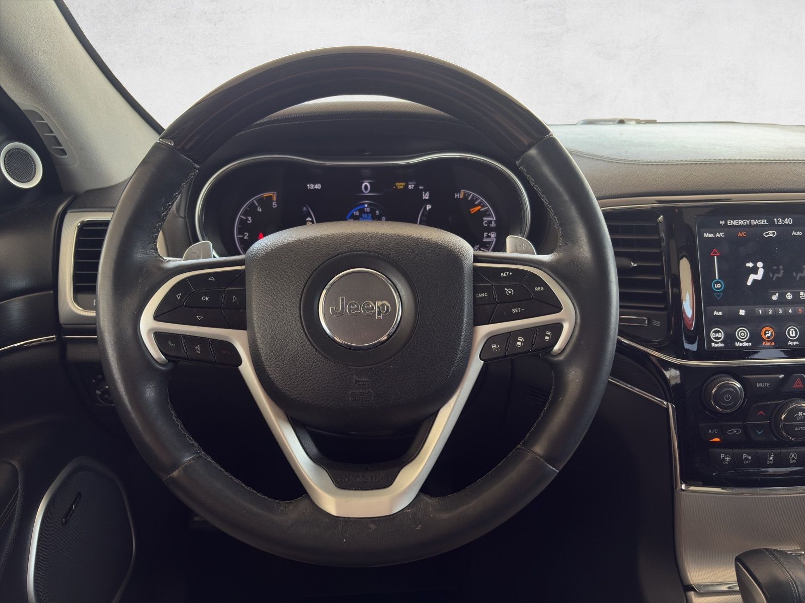 JEEP Grand Cherokee 3.0 CRD Summit Automatic-image-10
