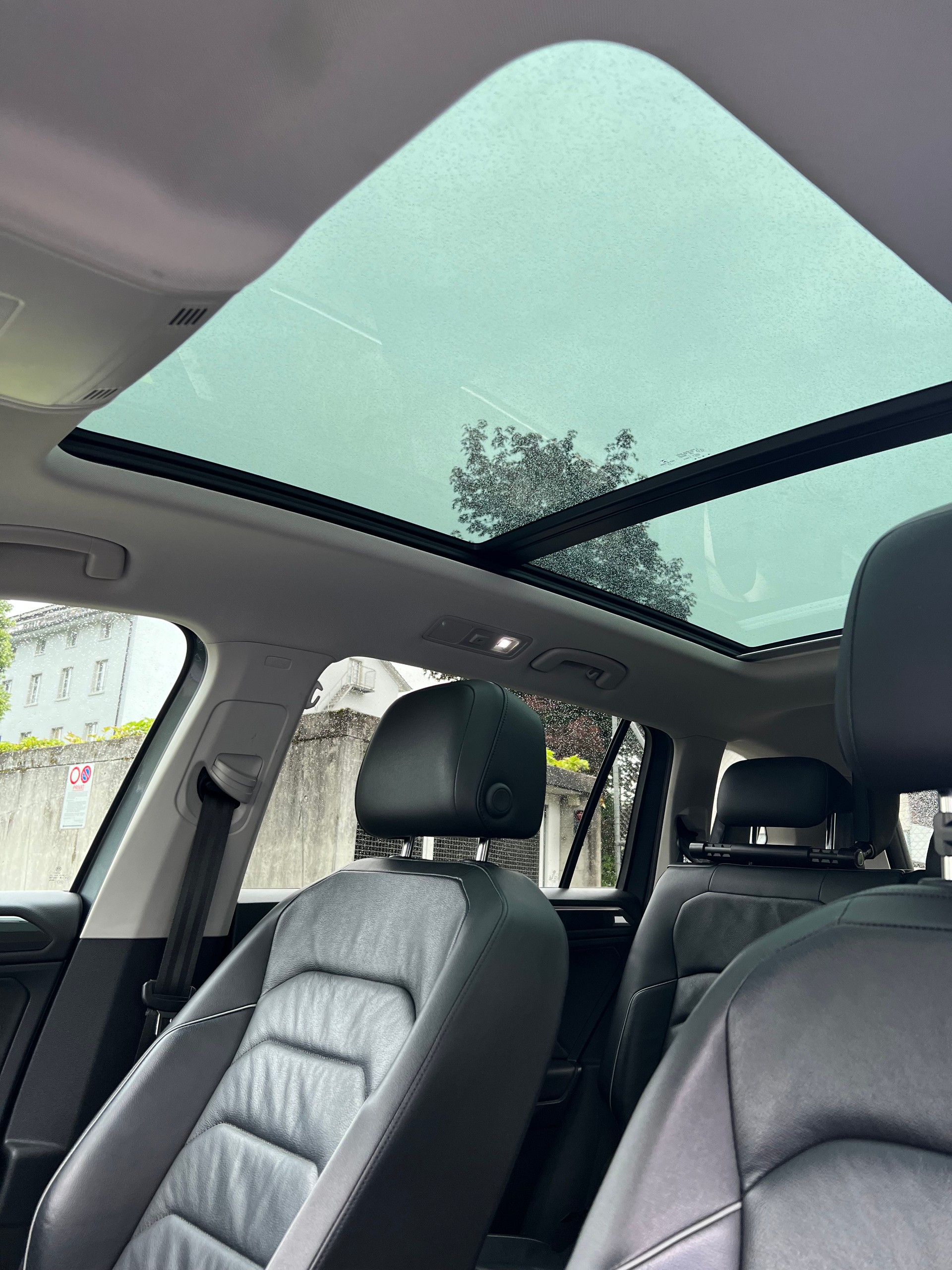 VW 2.0 Allspace TSI Highline DSG 4Motion 7-Plätzer-image-5