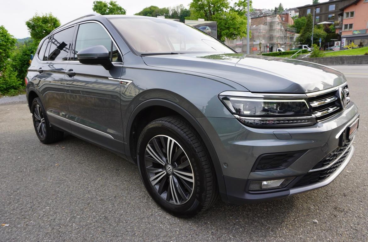 VW 2.0 Allspace TSI Highline DSG 4Motion 7-Plätzer-image-2