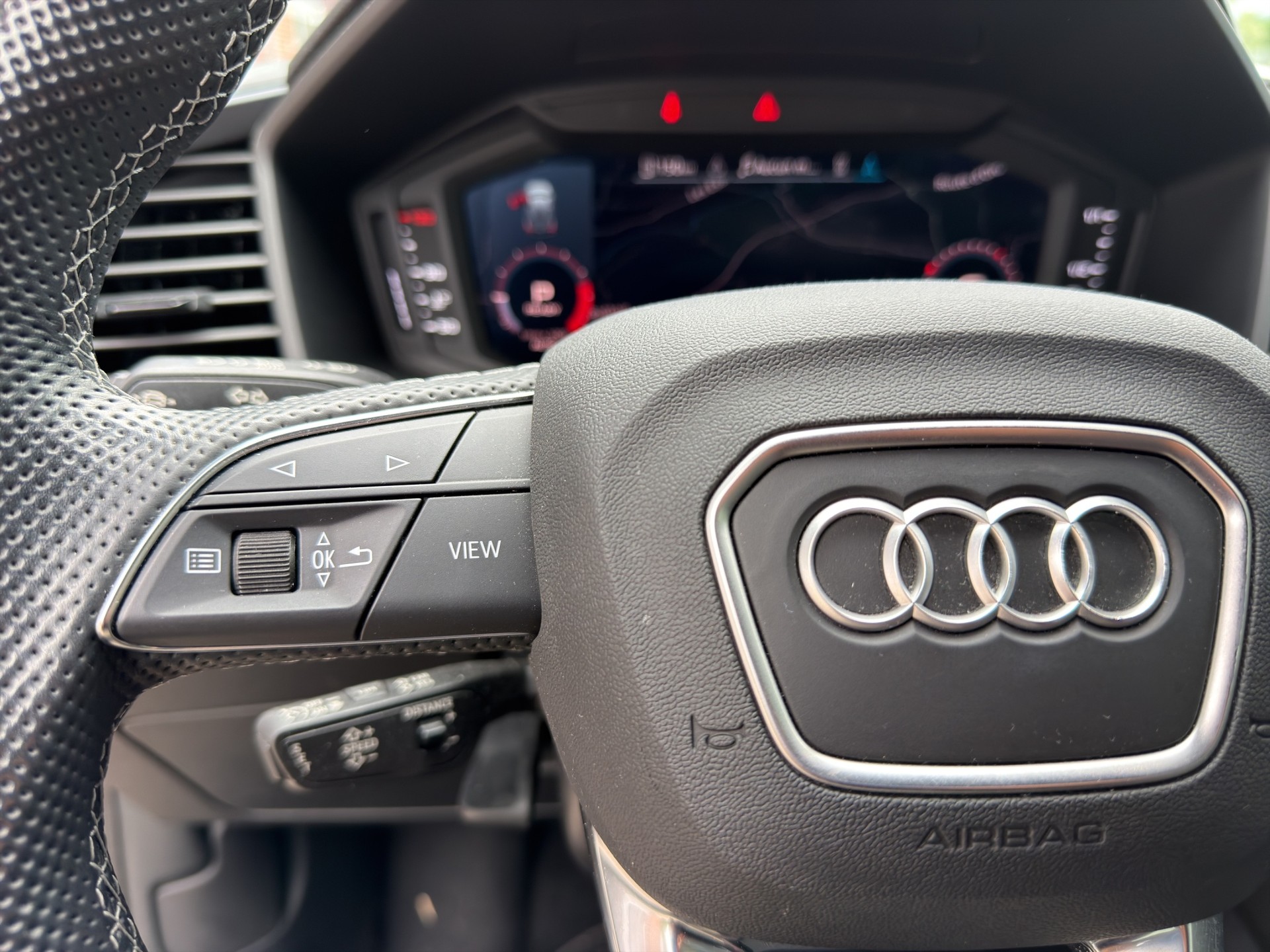 AUDI A1 Sportback 30 TFSI S Line Attraction S-tronic-image-15