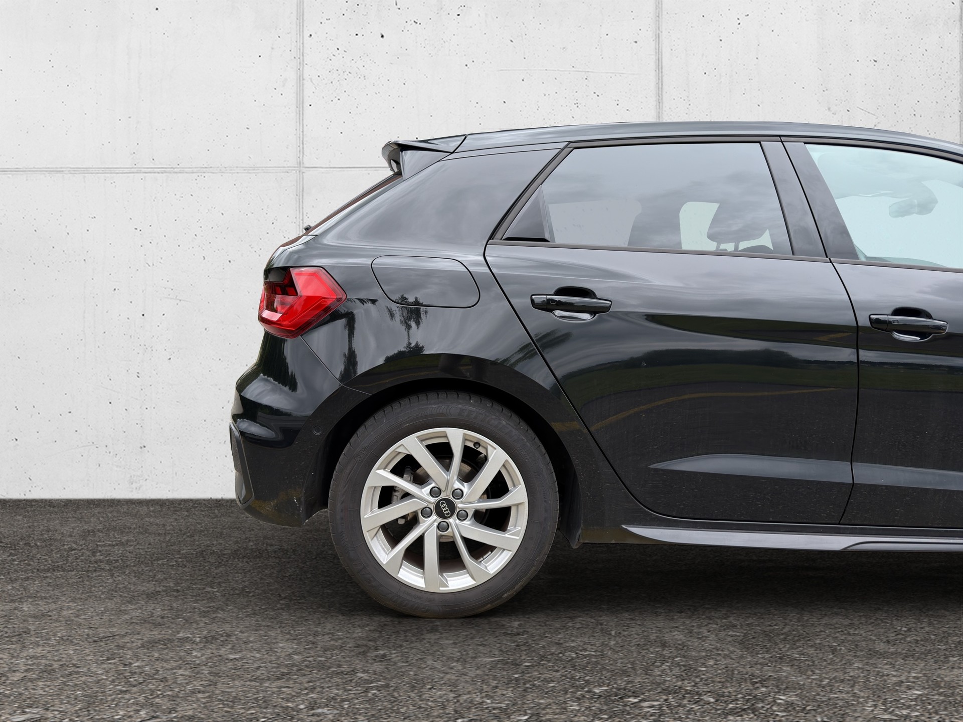 AUDI A1 Sportback 30 TFSI S Line Attraction S-tronic-image-8