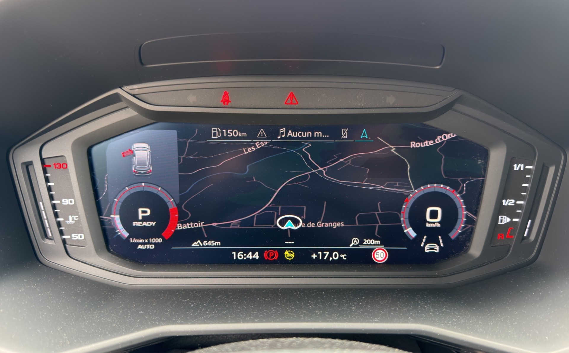 AUDI A1 Sportback 30 TFSI S Line Attraction S-tronic-image-17