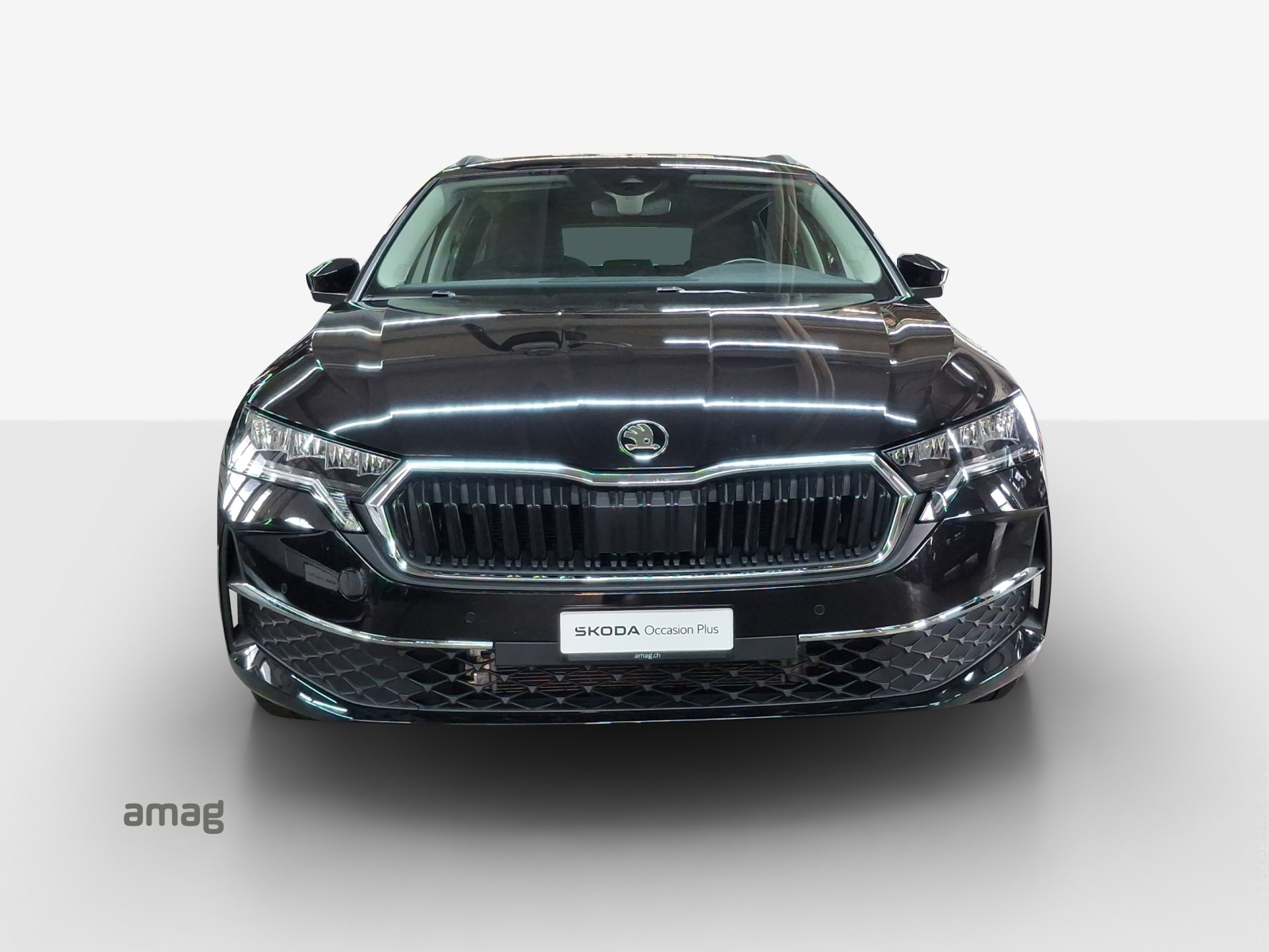 SKODA Octavia Combi 2.0 TDI DSG Selection-image-6