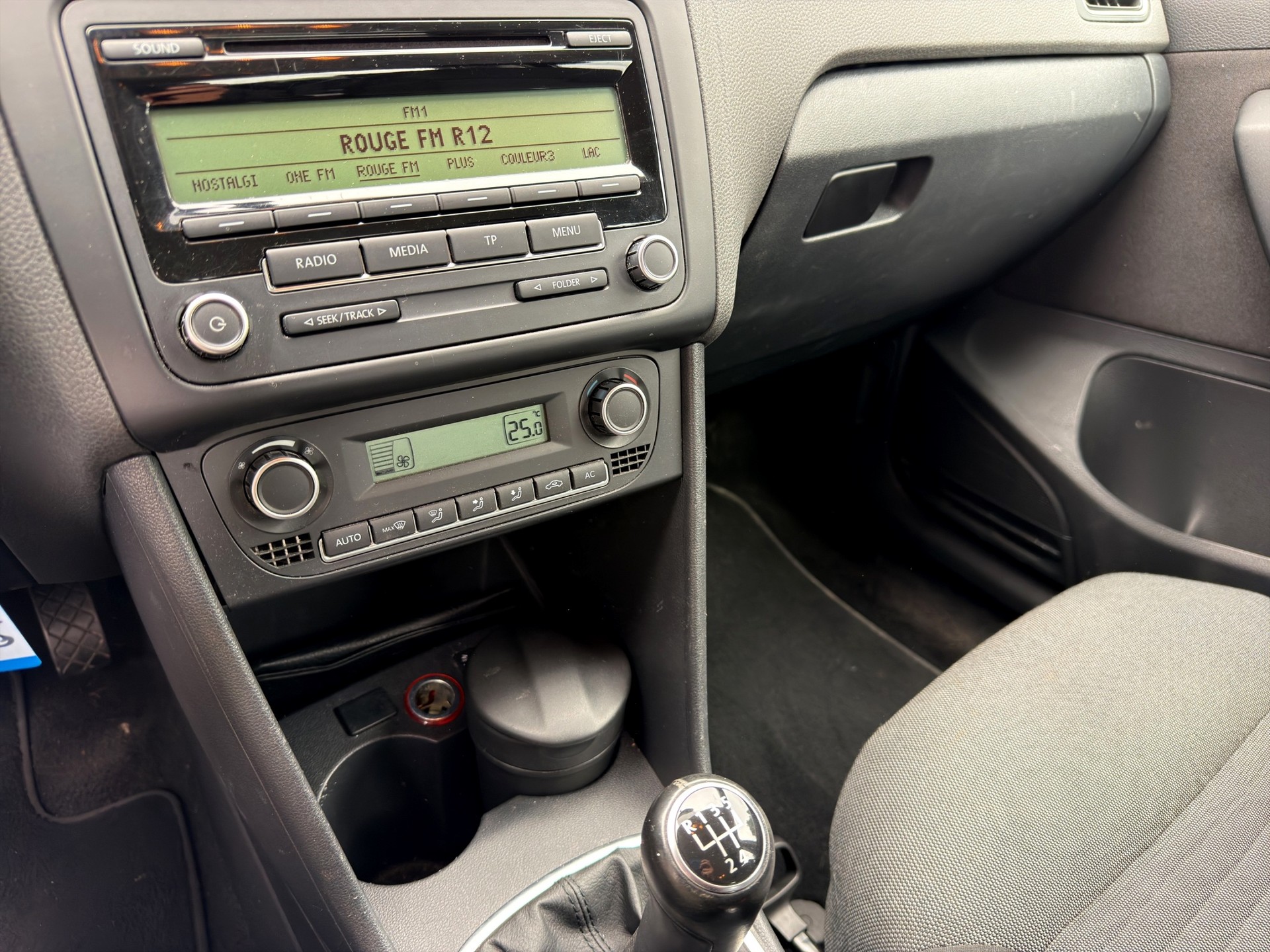 VW Polo 1.4 16V Comfortline-image-19