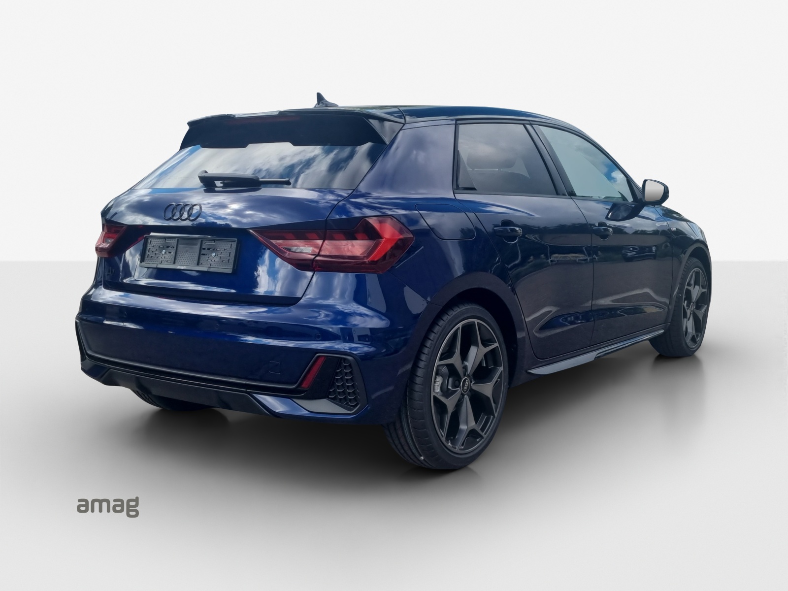 AUDI A1 Sportback 30 TFSI S Line Attraction S-tronic-image-4
