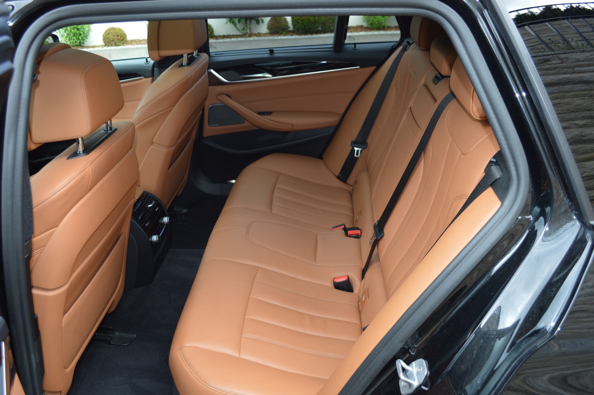 BMW M550d xDrive Touring Steptronic-image-7
