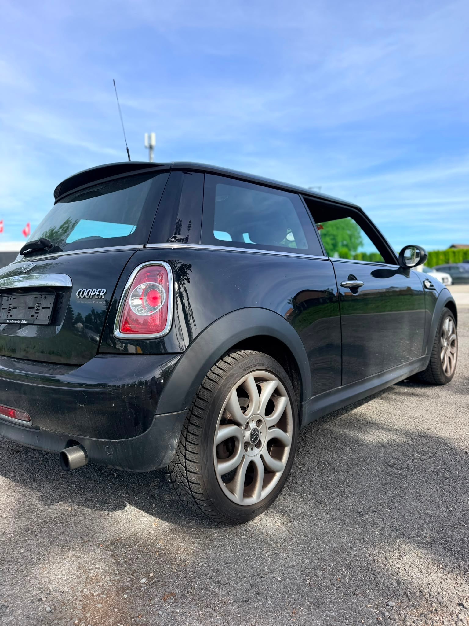 MINI Cooper Steptronic-image-5