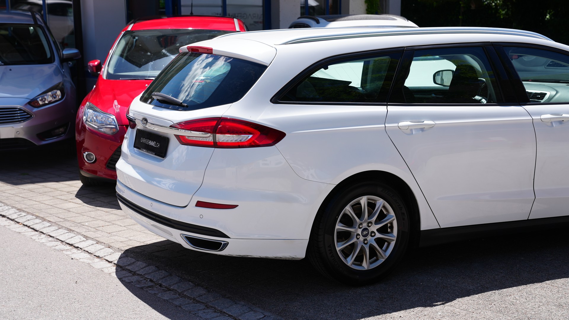 FORD Mondeo 2.0 TDCi Business Plus AWD PowerShift-image-3