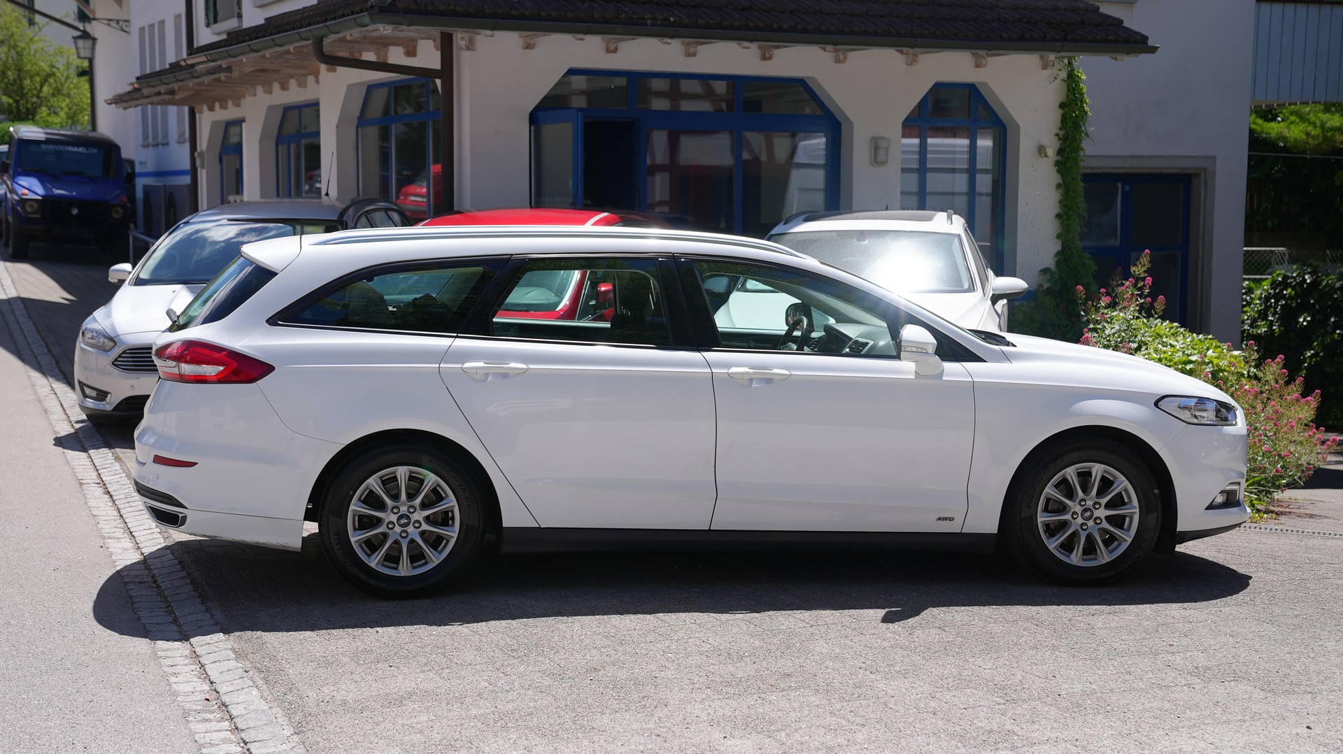FORD Mondeo 2.0 TDCi Business Plus AWD PowerShift-image-4