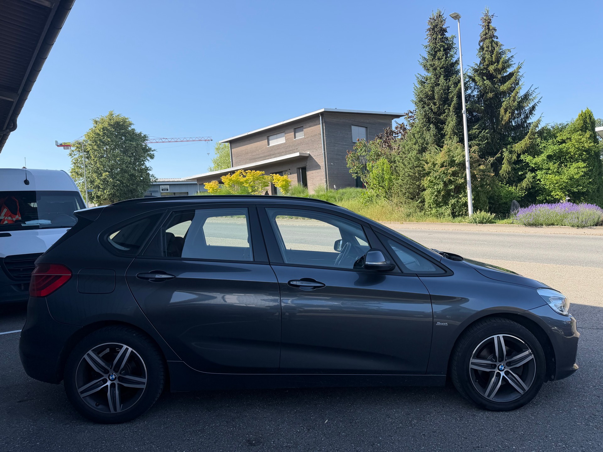 BMW 218d Active Tourer Sport Line Steptronic-image-4