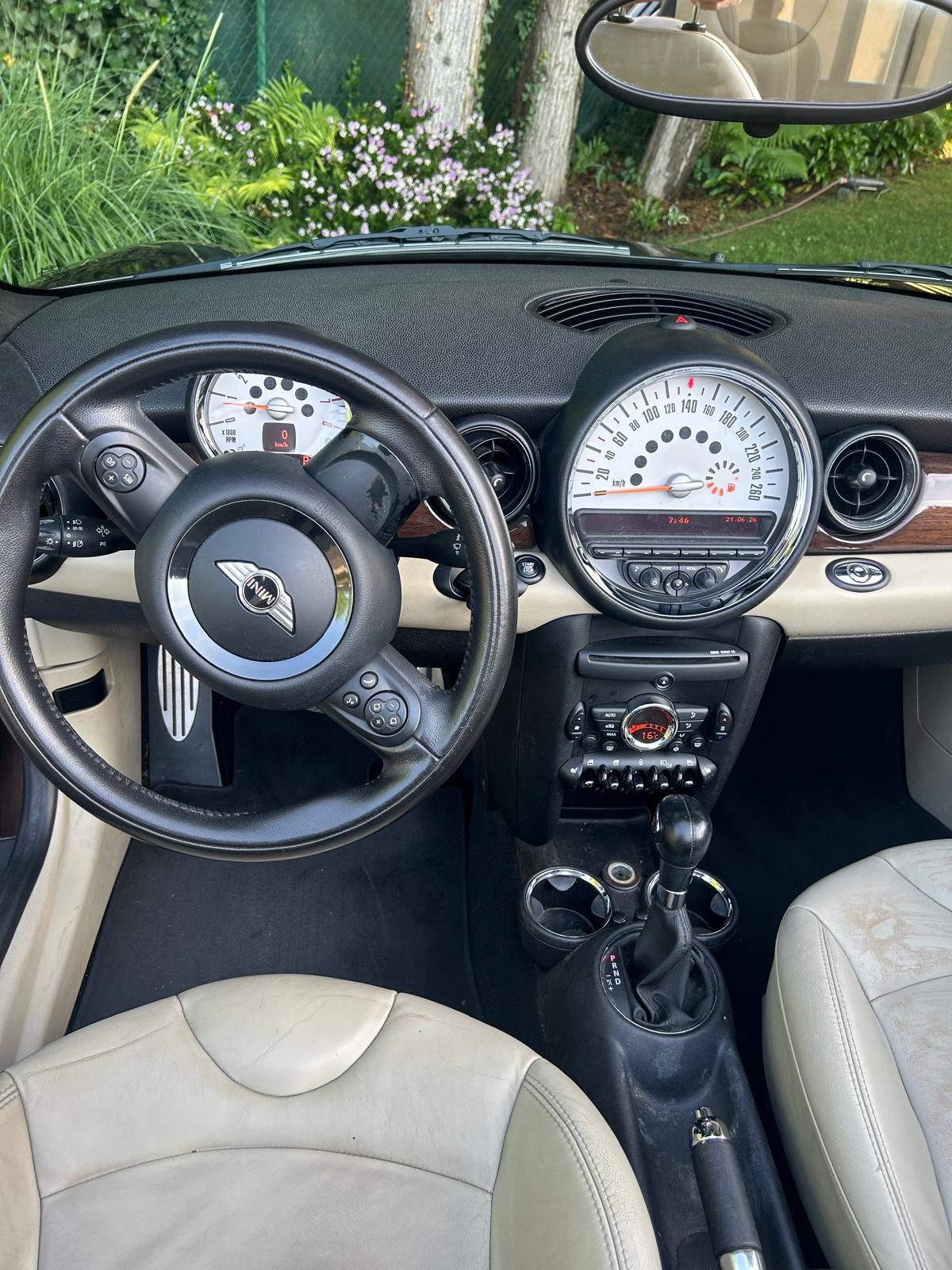 MINI 1.6i Cooper S-image-2