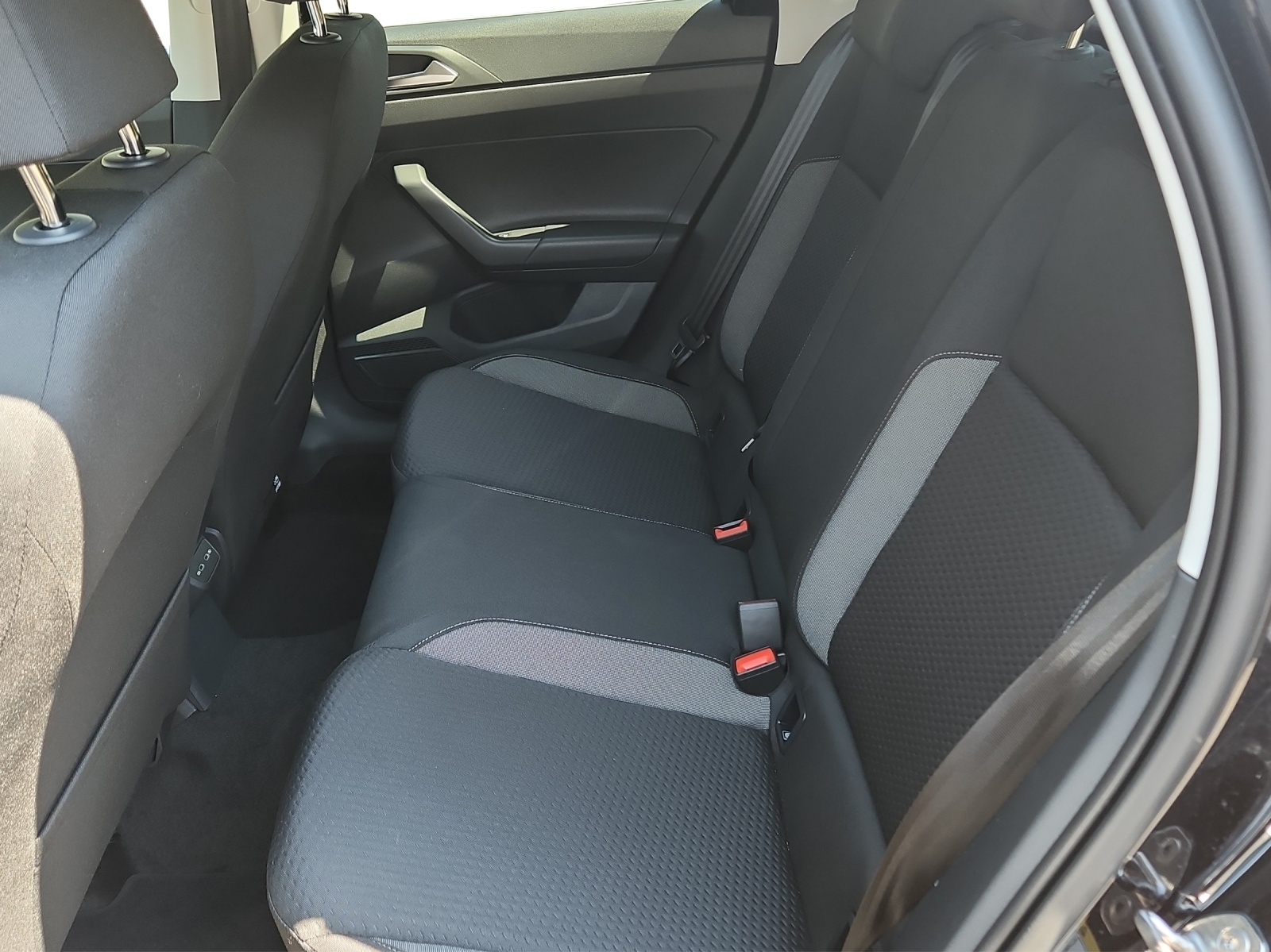 VW Polo 1.0 TSI Life DSG-image-13