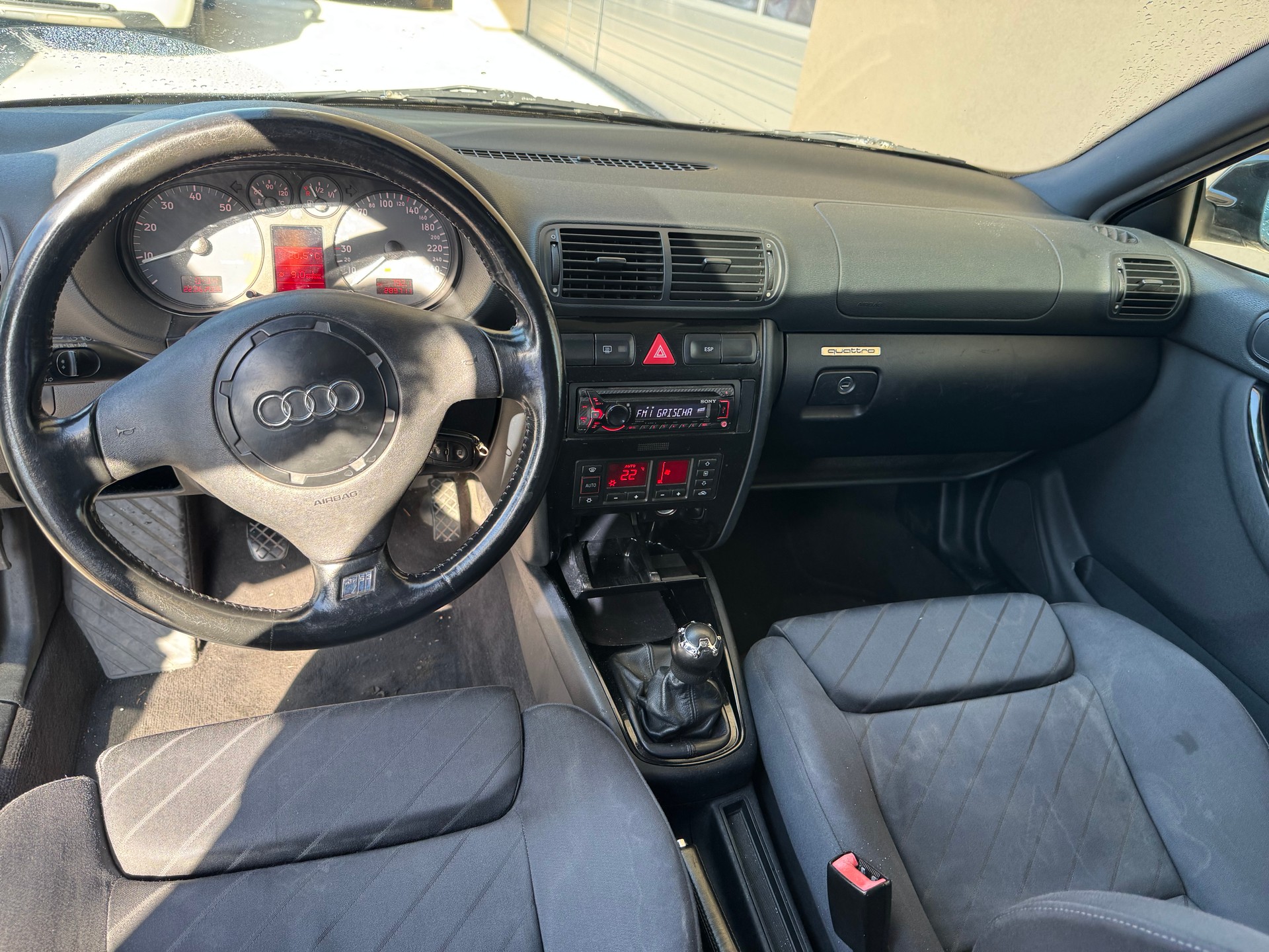 AUDI S3 quattro-image-5