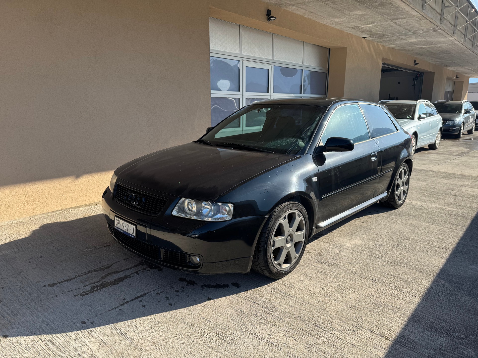 AUDI S3 quattro-image-0