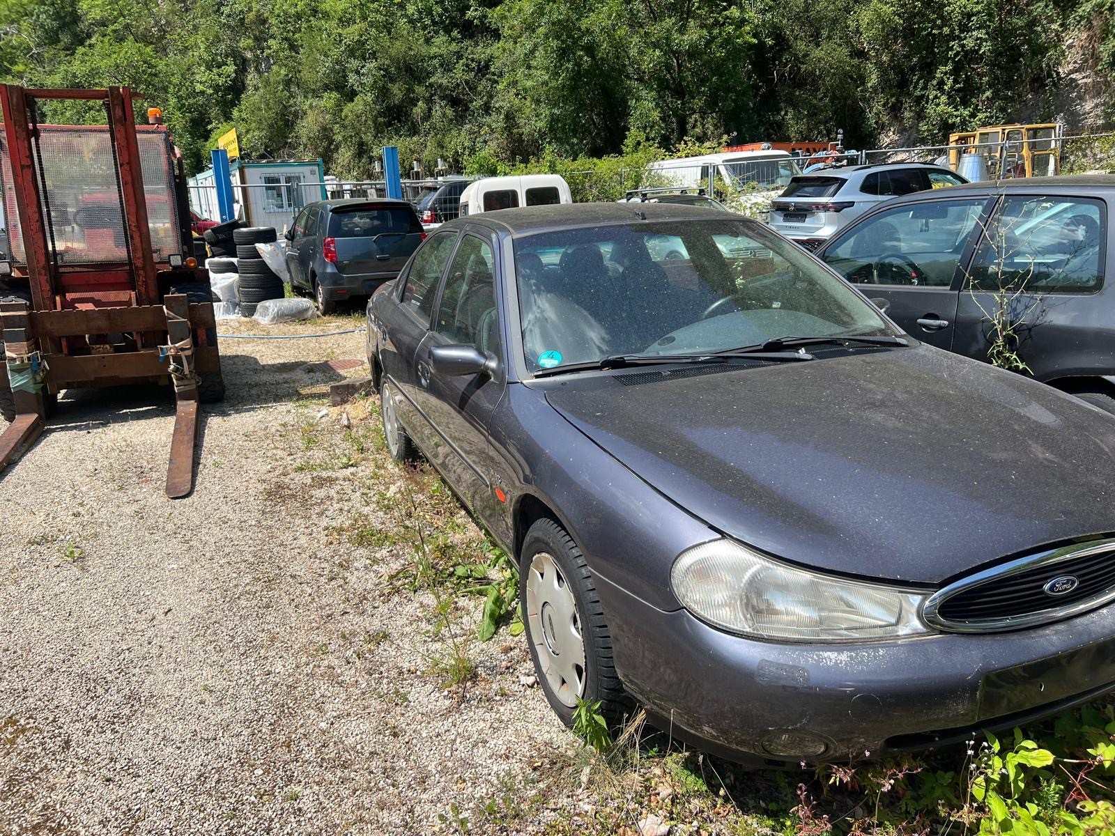 FORD Mondeo 2.5i V6 Ghia-image-1