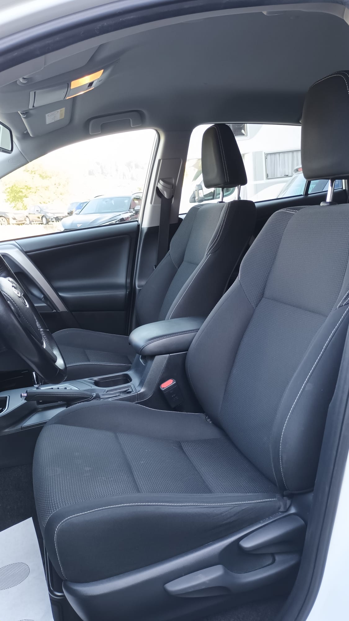 TOYOTA RAV-4 2.5 HSD Trend e-CVT 2WD-image-12