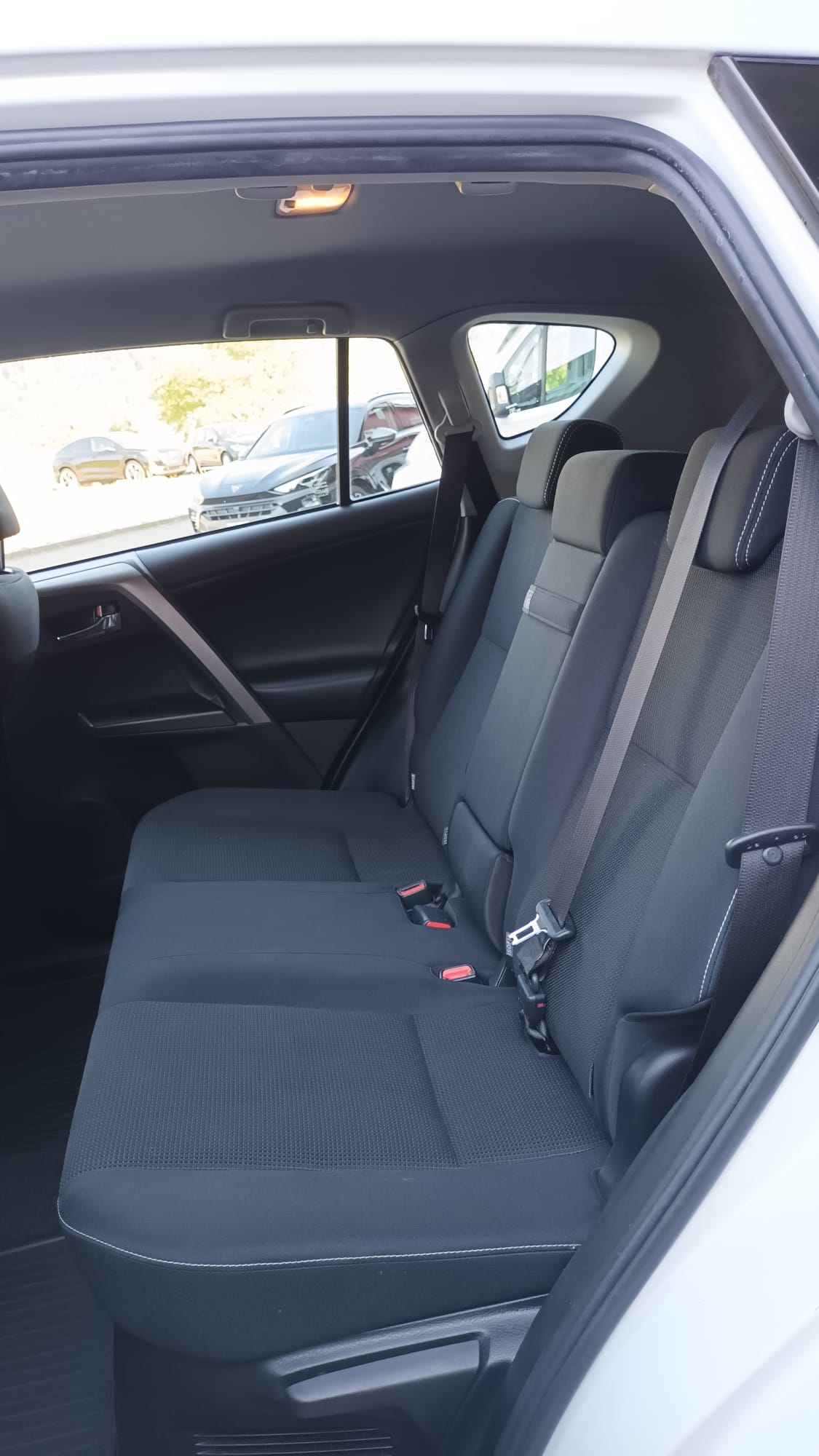 TOYOTA RAV-4 2.5 HSD Trend e-CVT 2WD-image-14
