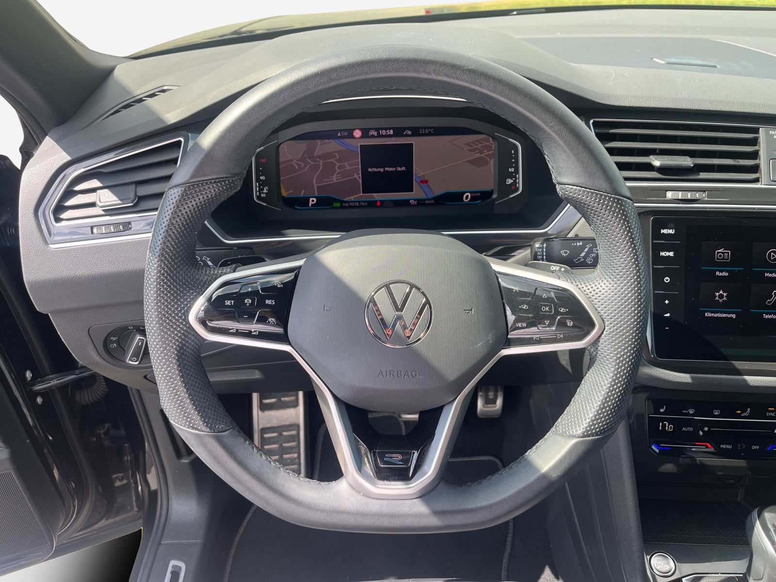 VW Tiguan 2.0TSI R-Line 4Motion DSG-image-9