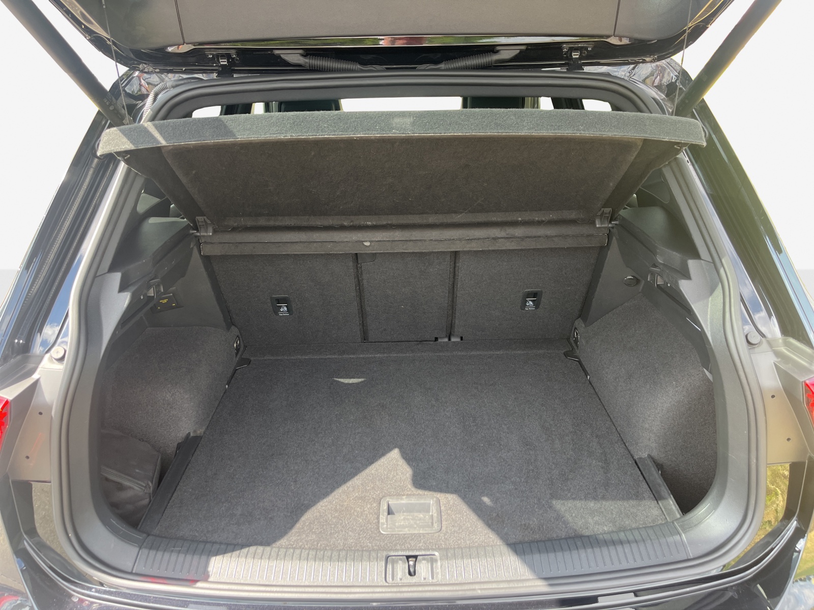 VW Tiguan 2.0TSI R-Line 4Motion DSG-image-12