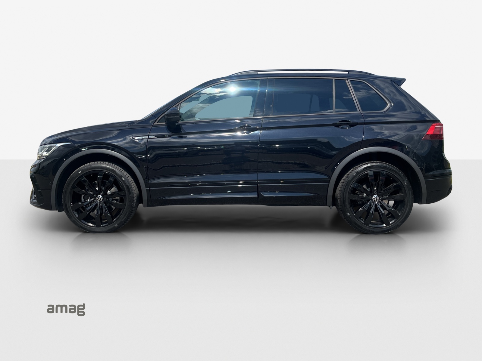 VW Tiguan 2.0TSI R-Line 4Motion DSG-showroom-element-1