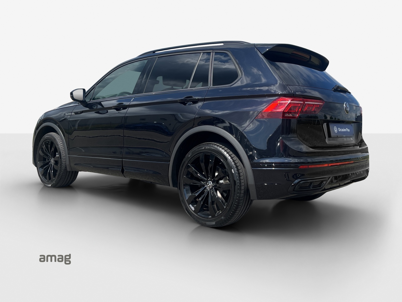 VW Tiguan 2.0TSI R-Line 4Motion DSG-showroom-element-2