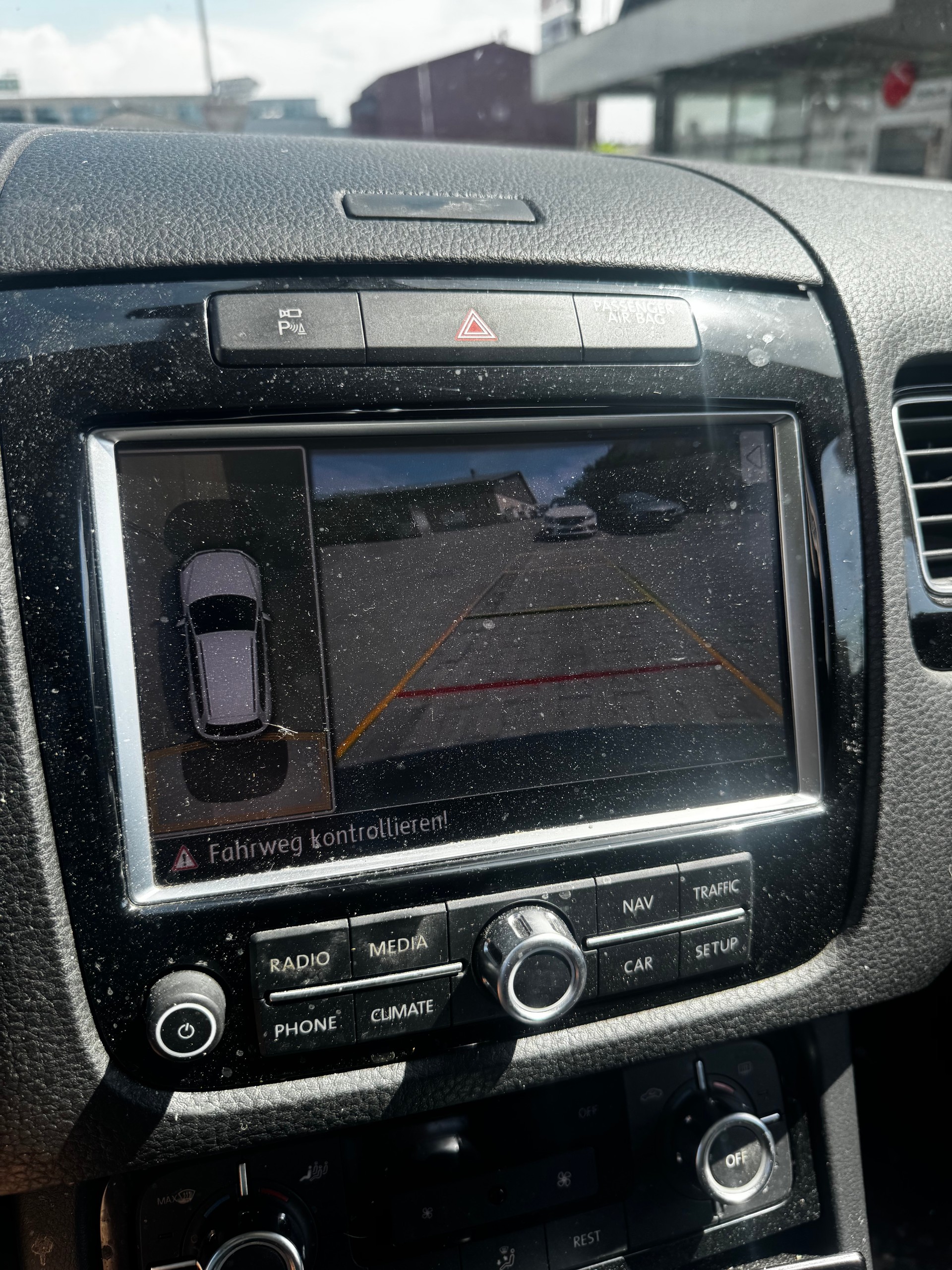 VW Touareg 3.0 TDI BlueMotion Technology Tiptronic-image-9