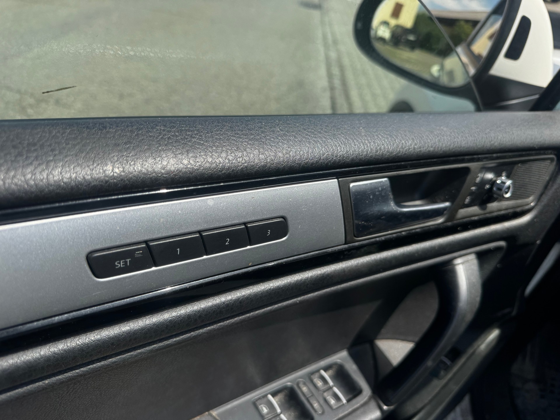 VW Touareg 3.0 TDI BlueMotion Technology Tiptronic-image-7