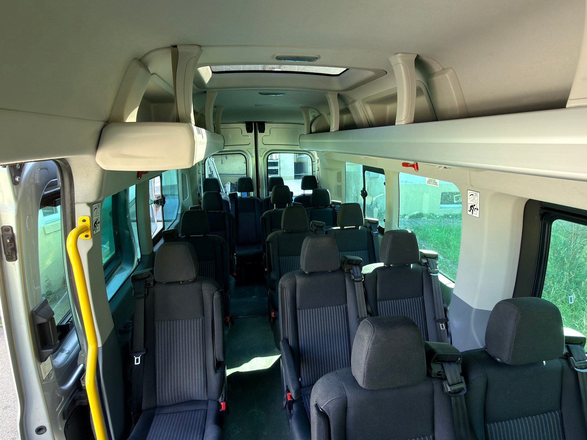 FORD Transit 460 L4H3 Trend RWD 17 - SITZE/PLATZ-image-12