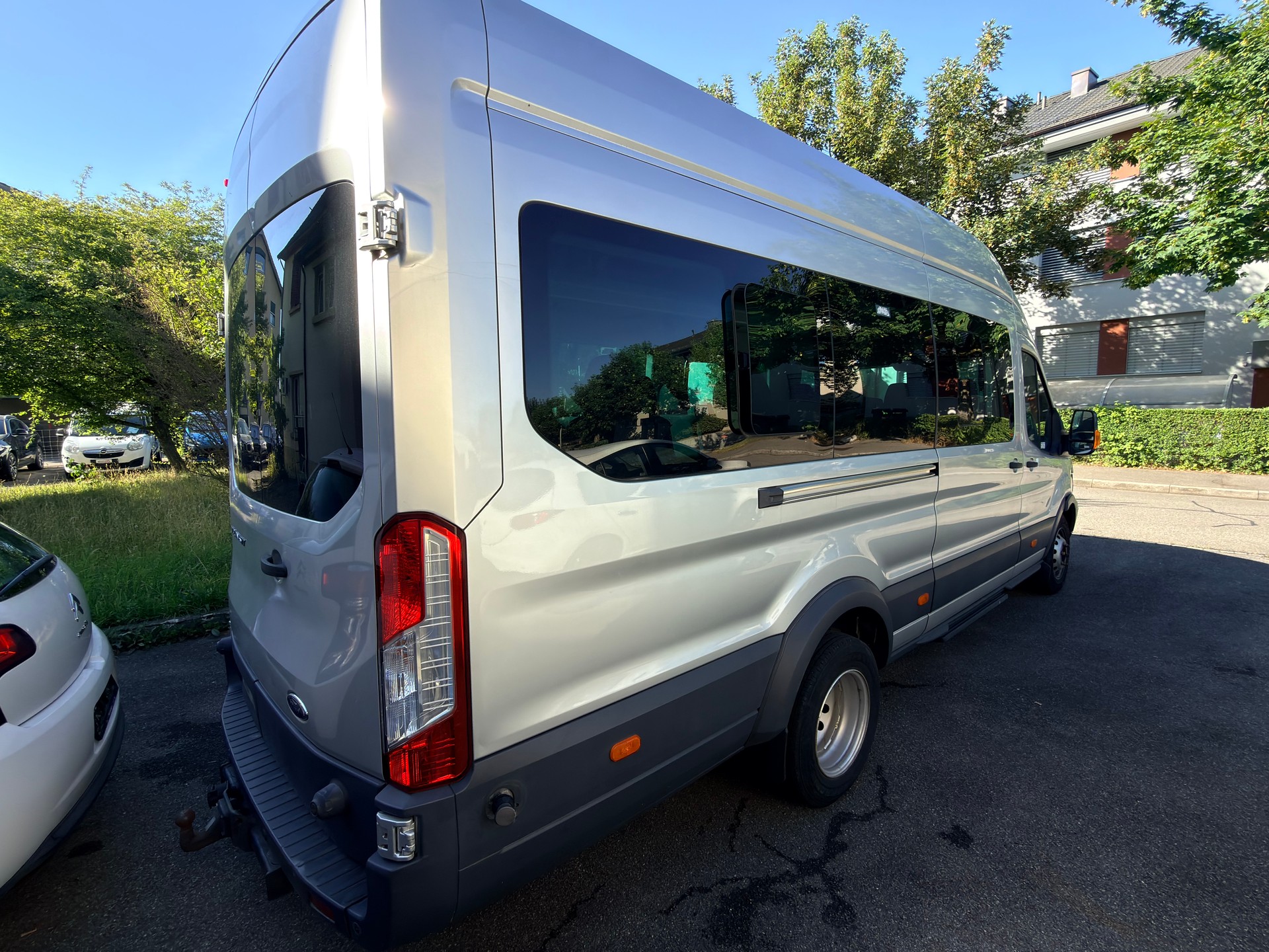 FORD Transit 460 L4H3 Trend RWD 17 - SITZE/PLATZ-image-2