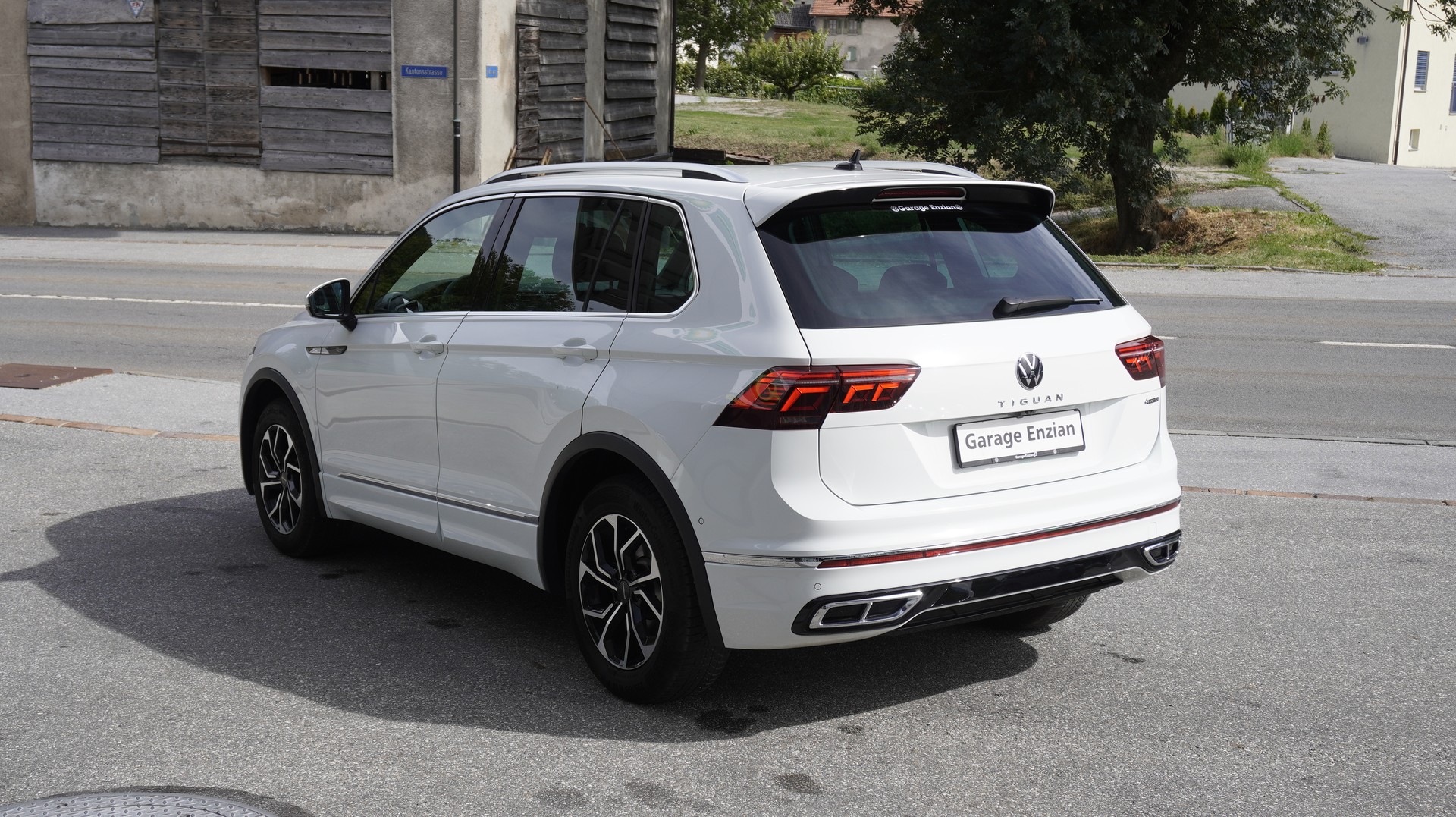 VW Tiguan 2.0TSI R-Line 4Motion DSG-image-9