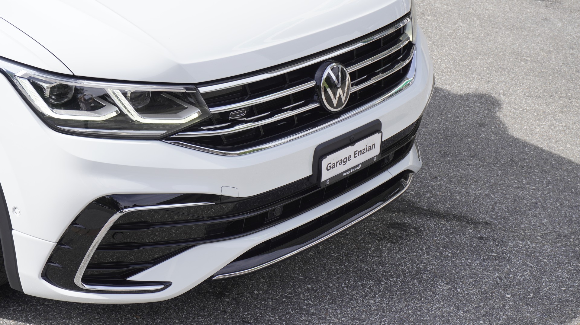 VW Tiguan 2.0TSI R-Line 4Motion DSG-image-13