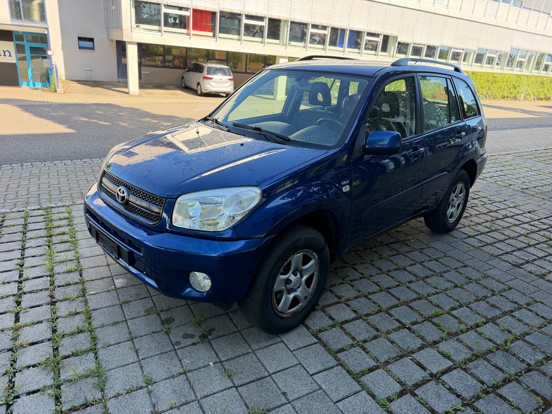 TOYOTA RAV-4 2.0 16V Linea Luna-image-0