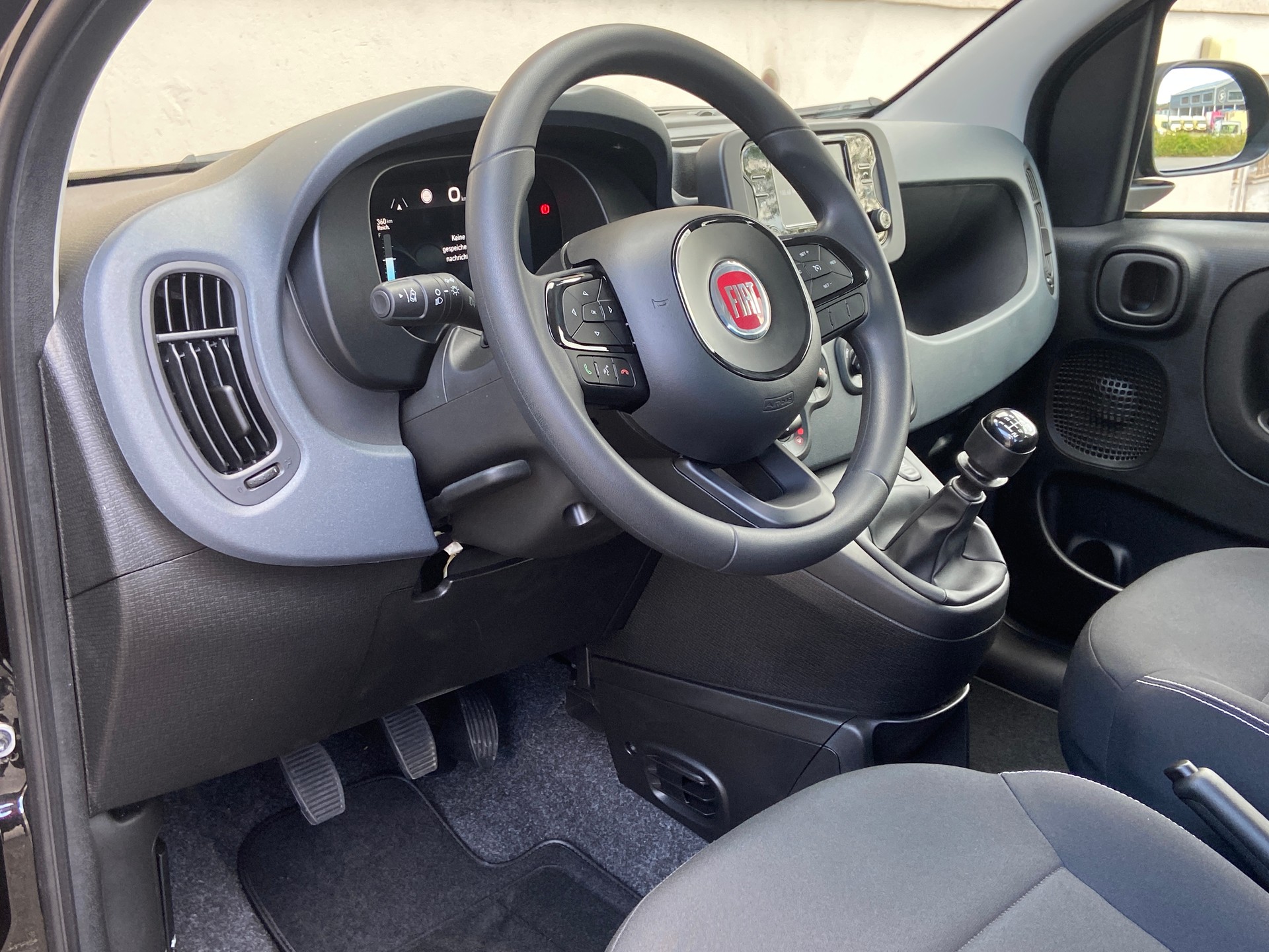 FIAT Panda 1.0 MHEV City-image-4