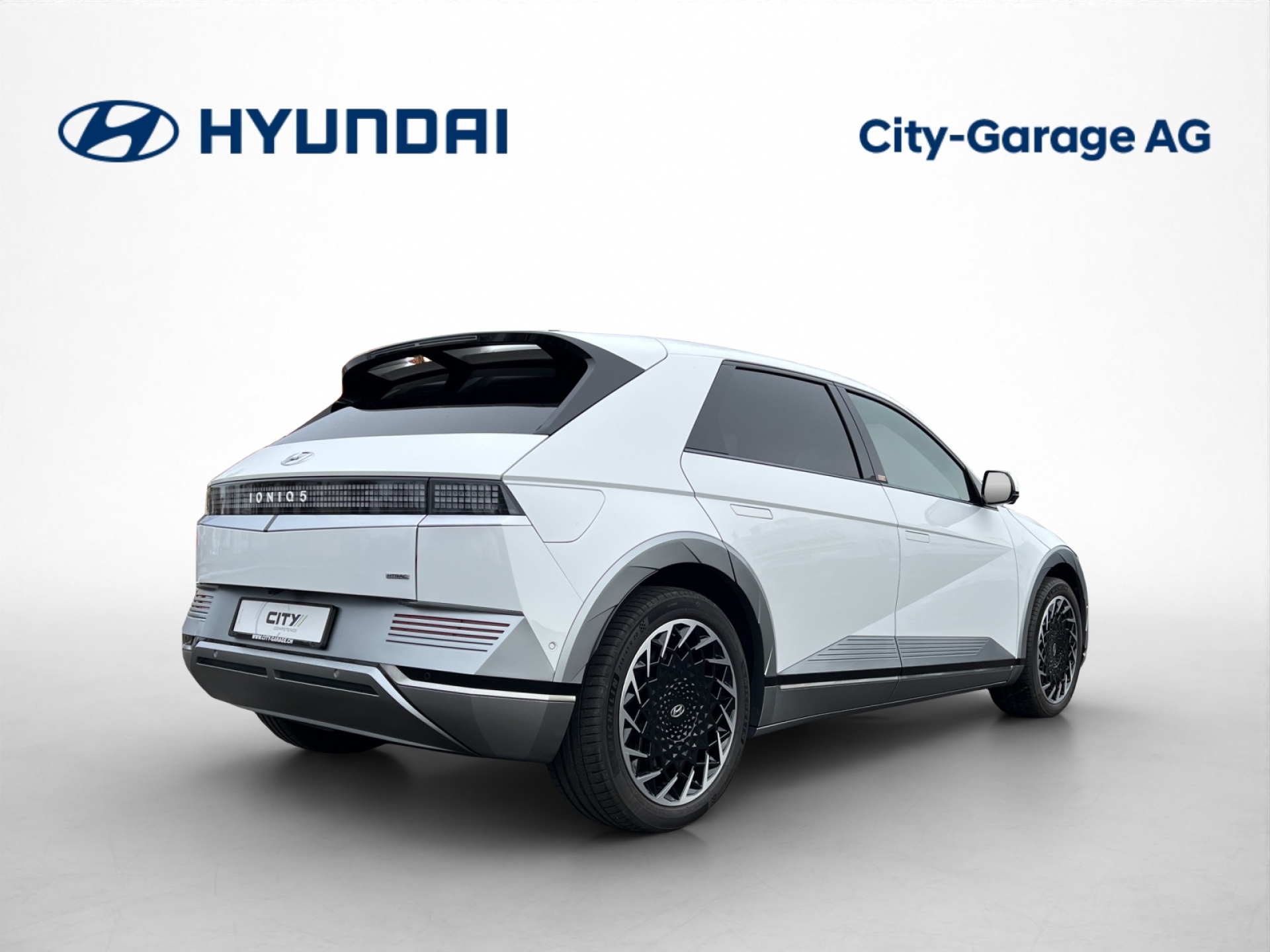 HYUNDAI Ioniq 5 Vertex 4WD 77 kWh-image-2