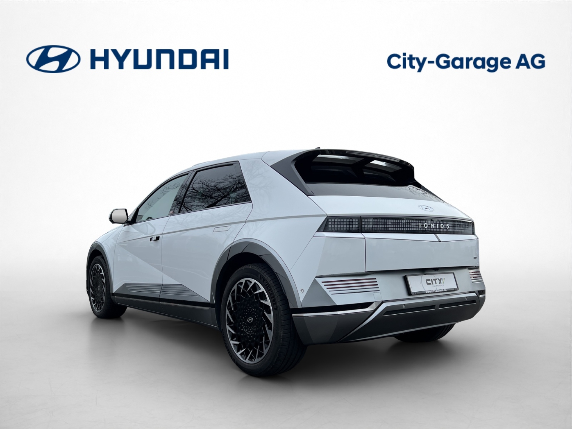 HYUNDAI Ioniq 5 Vertex 4WD 77 kWh-image-1