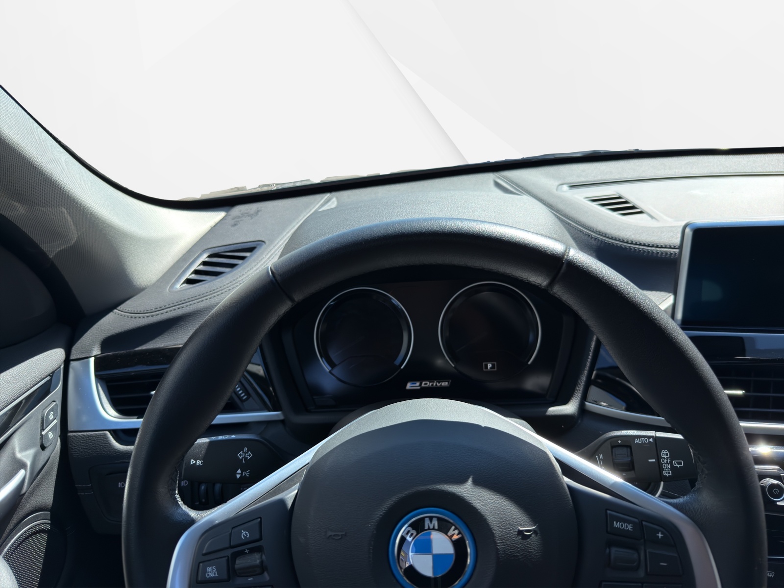 BMW X1 xDrive 25e Sport Line-image-15