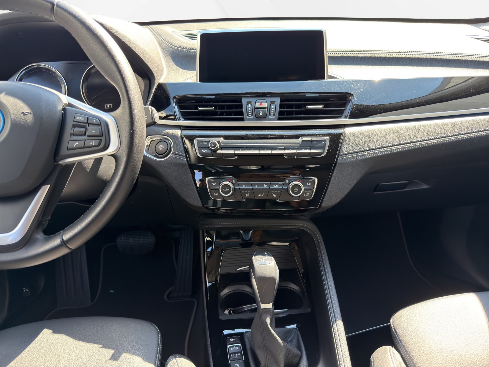 BMW X1 xDrive 25e Sport Line-image-17