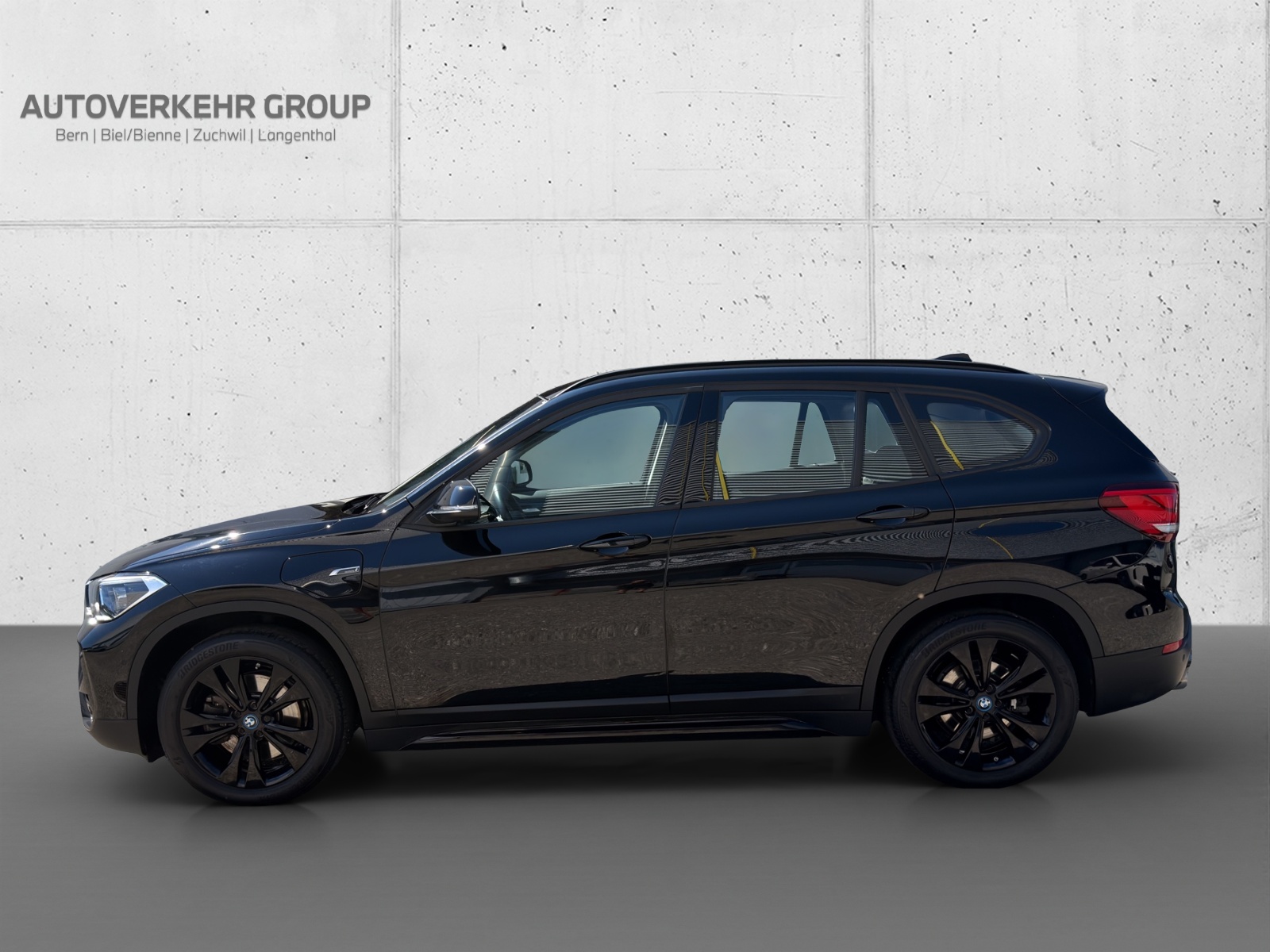 BMW X1 xDrive 25e Sport Line-image-2