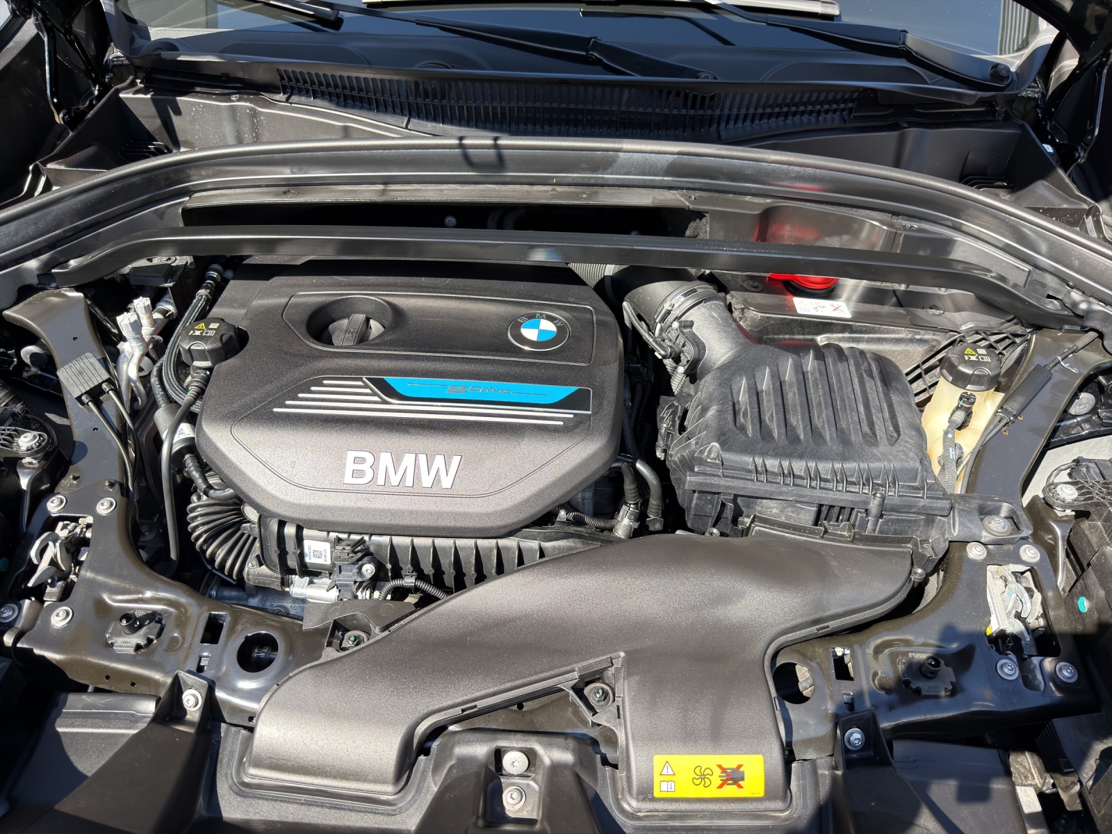 BMW X1 xDrive 25e Sport Line-image-10