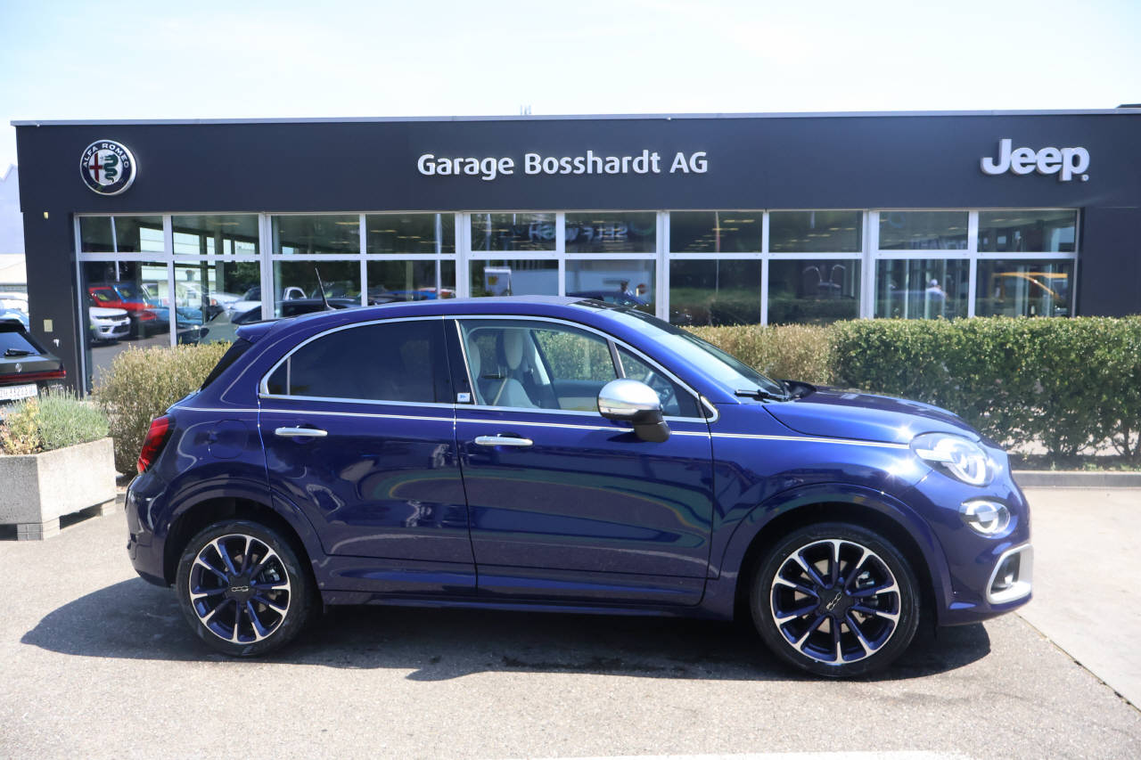 FIAT 500X 1.5 Hybrid Dolcevita Yacht Club Capri-image-0