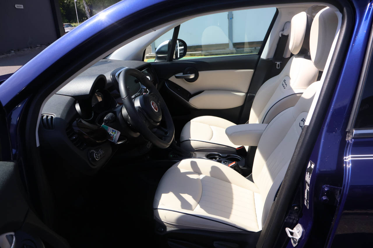 FIAT 500X 1.5 Hybrid Dolcevita Yacht Club Capri-image-13