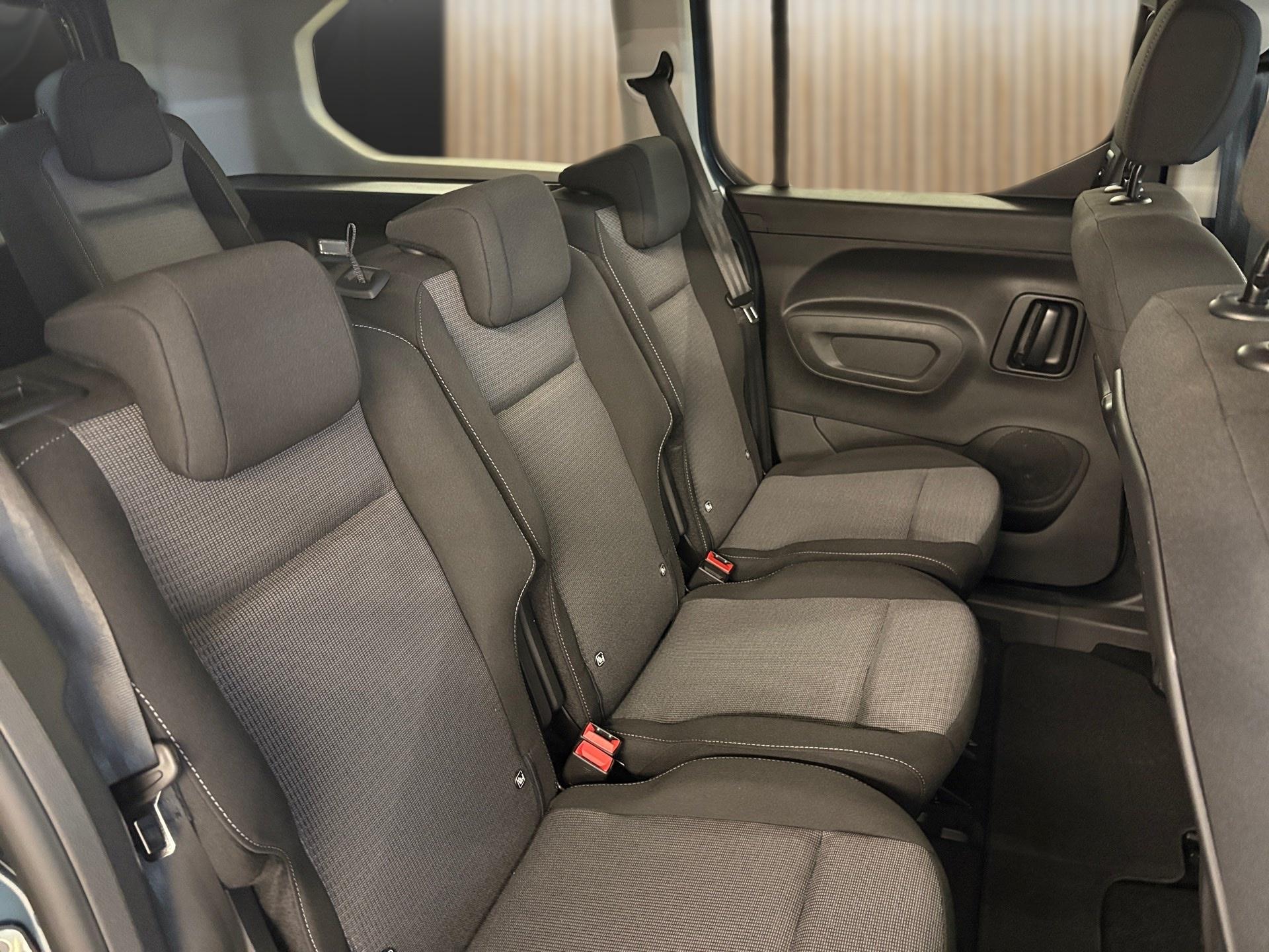 TOYOTA Proace City Verso L2 1.5 HDi 130 Style-image-13