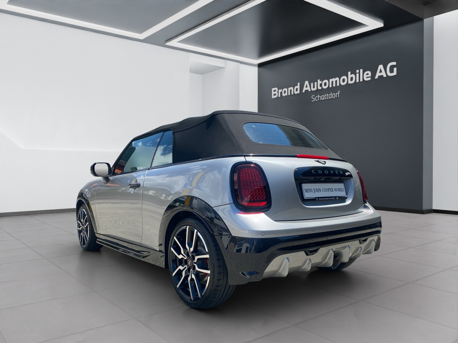 MINI Cabrio F67 2.0i John Cooper Works-image-2