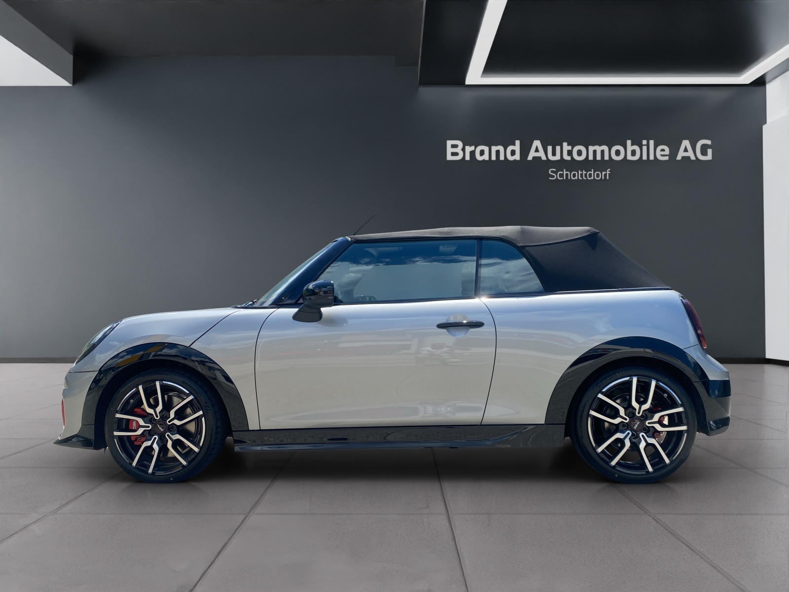 MINI Cabrio F67 2.0i John Cooper Works-image-1