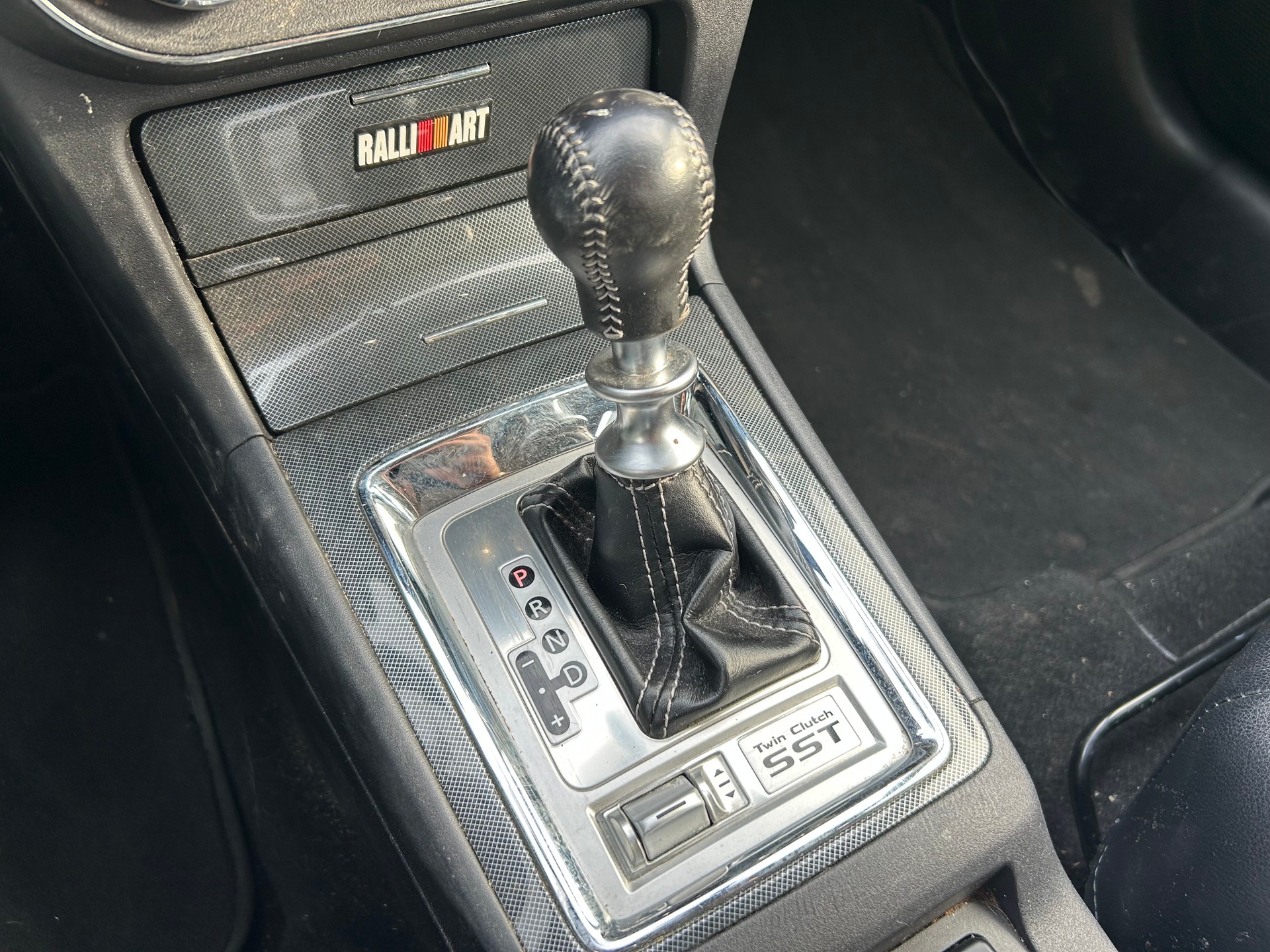 MITSUBISHI Lancer 2.0 Ralliart S 4WD TC-SST-image-10