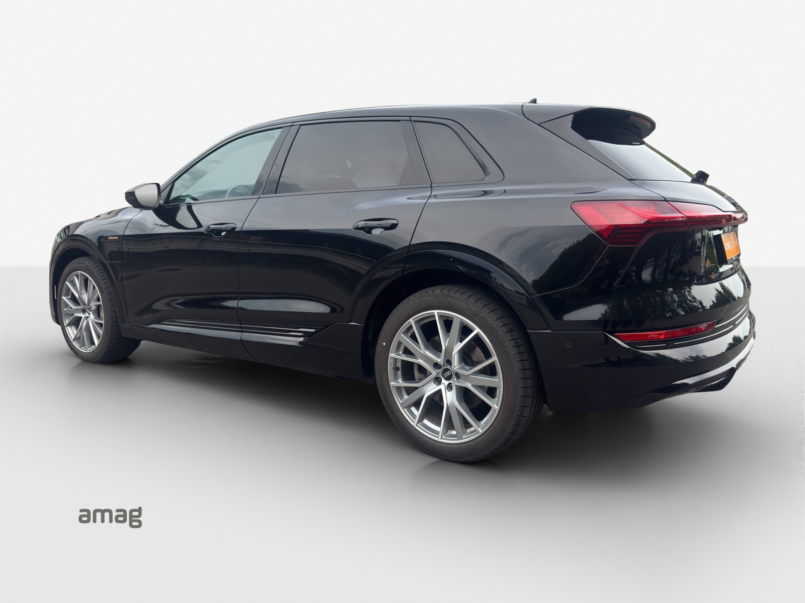 AUDI e-tron 50 S Line Attraction quattro-showroom-element-2