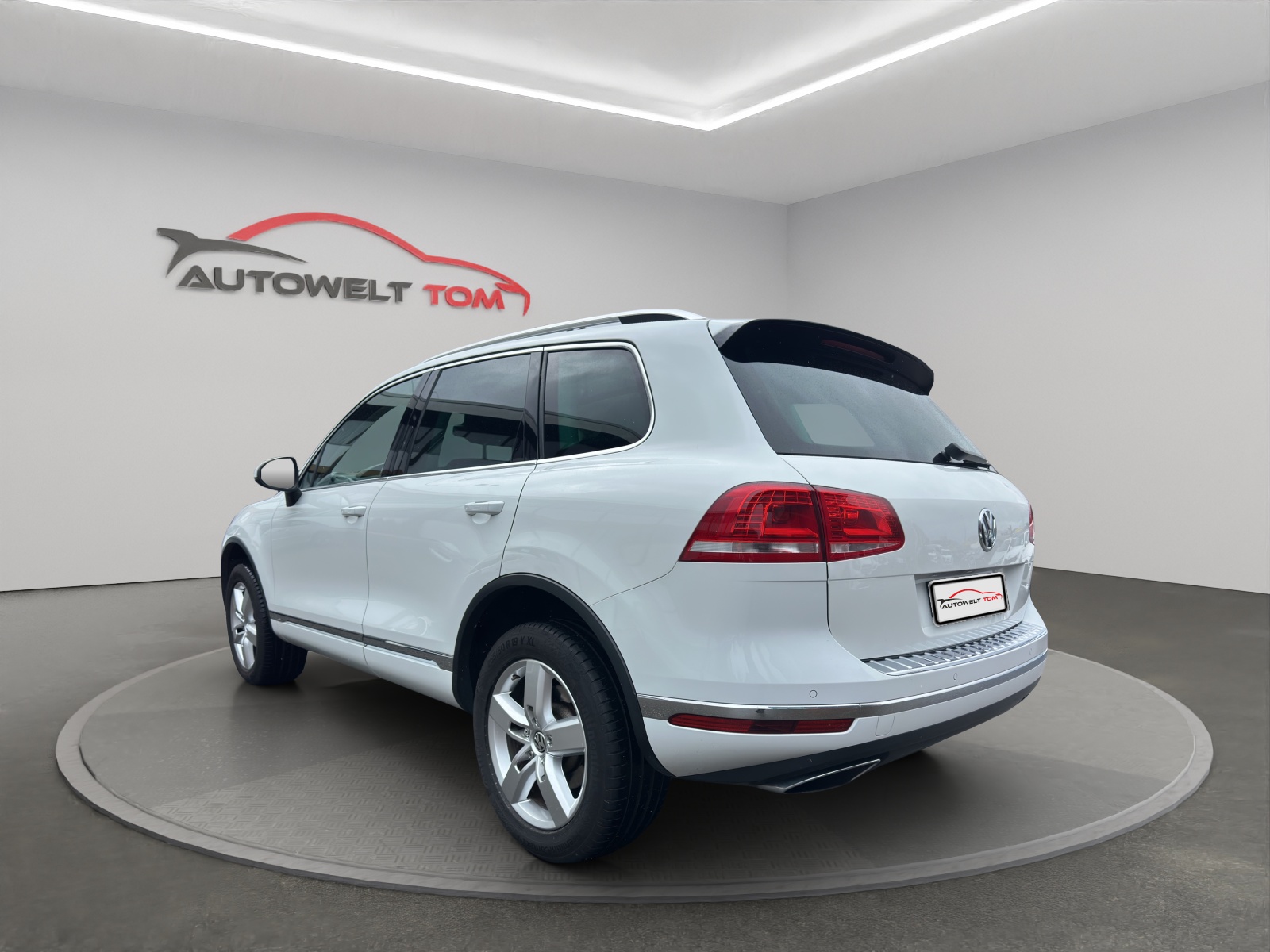 VW Touareg 3.0 TDI BlueMotion Technology Tiptronic *Ölverlust*-image-2